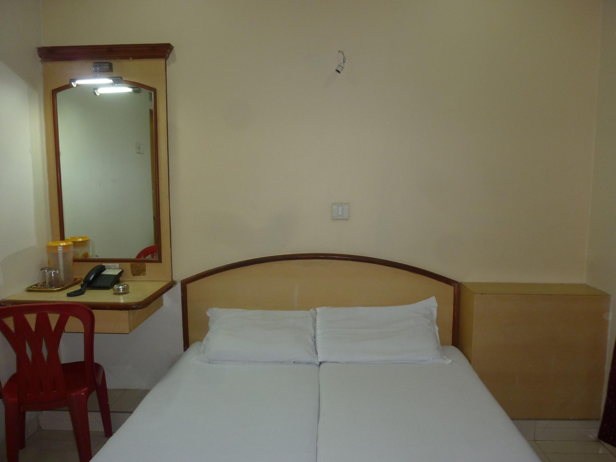 Hotel New Bengal Mumbai  Buitenkant foto