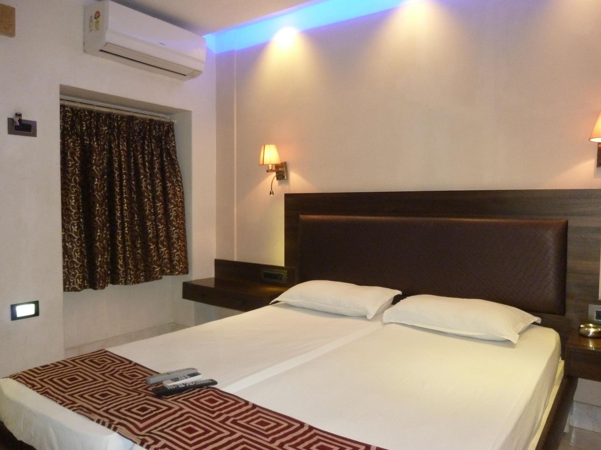 Hotel New Bengal Mumbai  Buitenkant foto