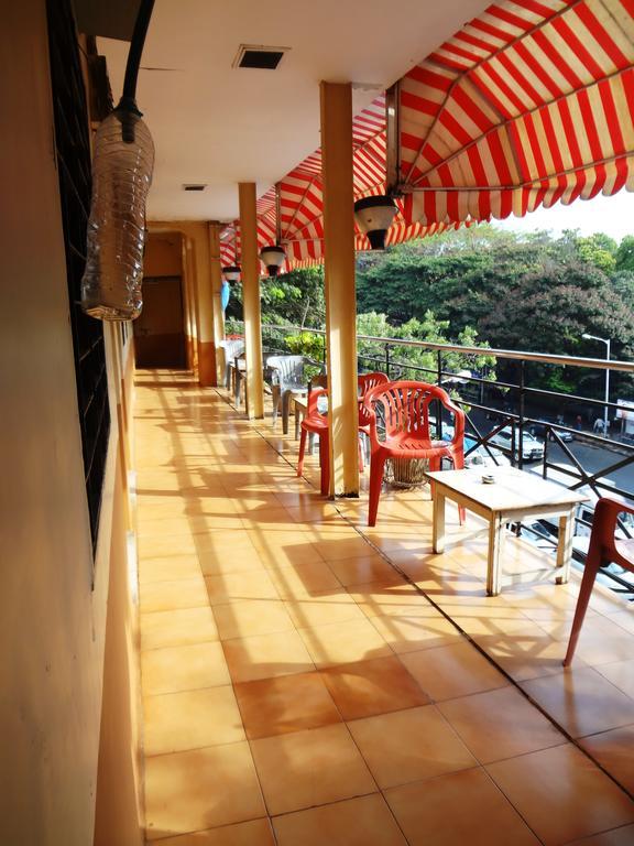 Hotel New Bengal Mumbai  Buitenkant foto