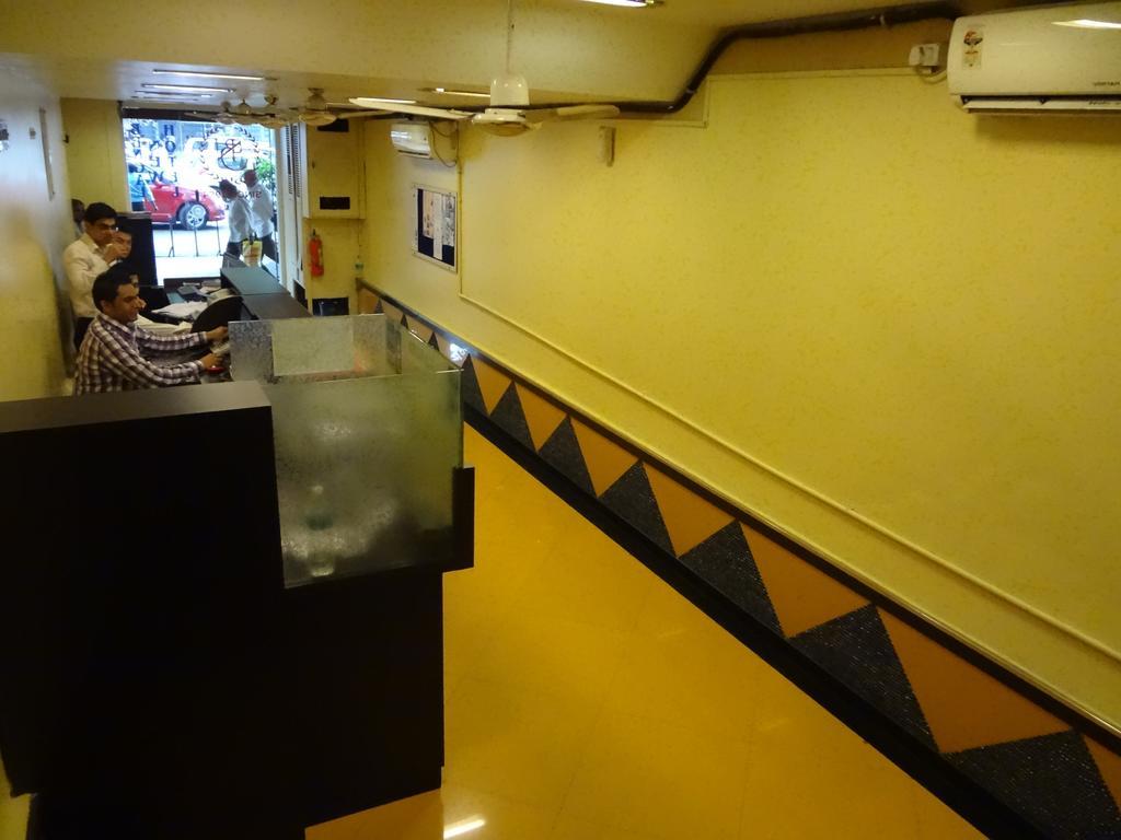 Hotel New Bengal Mumbai  Buitenkant foto
